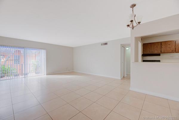 Sunset Palms East, 9467 SW 76th St #Q5, Sunset, Florida 33173, image 1