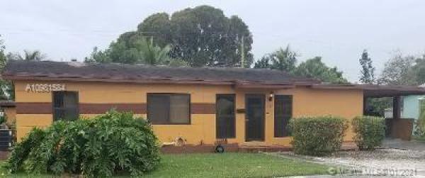 Myrtle Grove, 3320 NW 177th Ter, Miami Gardens, Florida 33056, image 2