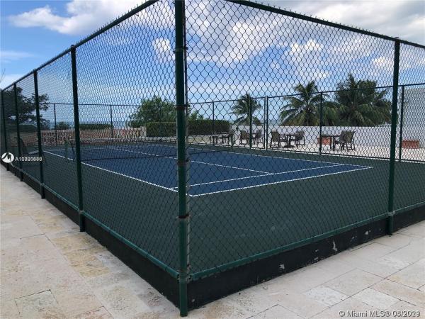 Oceanside Plaza, 5555 Collins Ave #8P, Miami Beach, Florida 33140, image 2