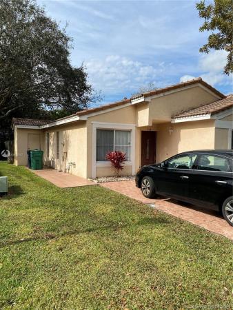 Tesoro At Forest Lakes, 9640 SW 164th Ave, The Hammocks, Florida 33196, image 2