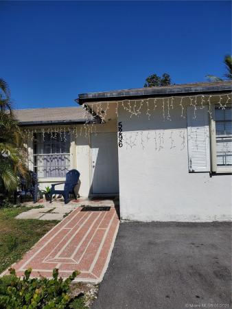 Cannongate, 5296 Cannon Way, West Palm Beach, Florida 33415, image 2