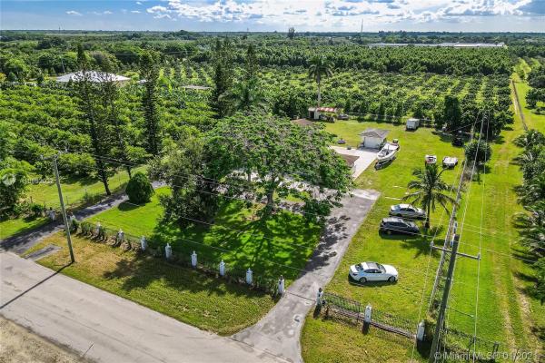 Chateau Artisan, 25600 SW 157th Ave, Redland, Florida 33031, image 2