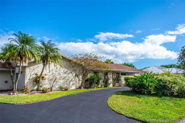 Clinton Grove Estates, 16021 SW 81st Ave, Palmetto Bay, Florida 33157, image 2