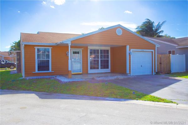 1795 SW 84th Ter, Miramar, Florida 33025, image 2
