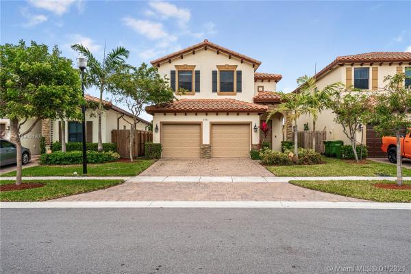 Barbados At Oasis, 2433 NE 2nd Dr, Homestead, Florida 33033, image 2