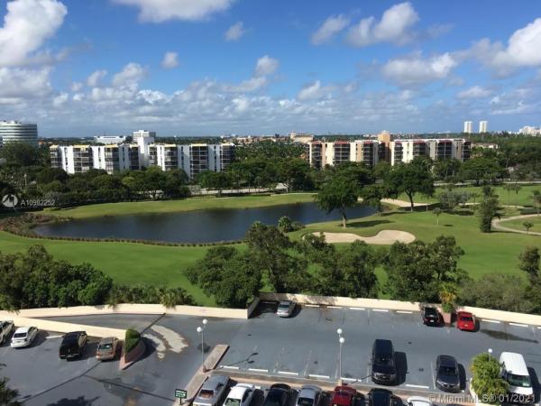 Coronado Tower 2, 20301 W Country Club Dr #1022, Aventura, Florida 33180, image 2