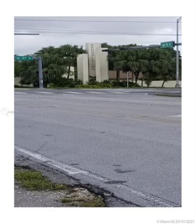 Sunset Park Lake Villas, Kendall, Florida 33173, image 2
