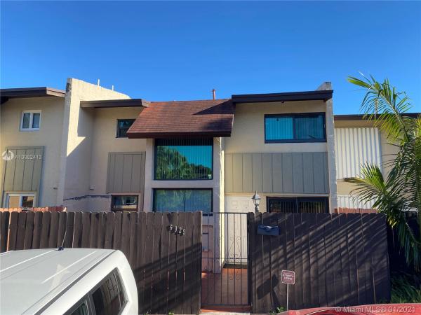 Snapper Creek Townhouses, 6929 SW 110th Ave 0, Kendall, Florida 33173, image 2