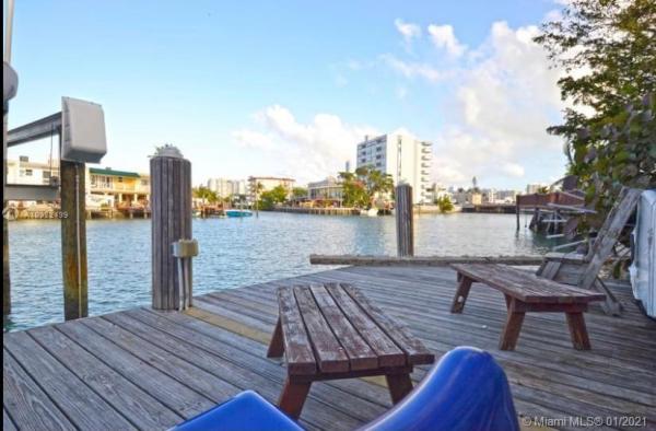 Casa Bahia, 7171 Bay Dr #3, Miami Beach, Florida 33141, image 2