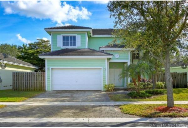 Carmens Place, 2860 NE 3rd Dr, Homestead, Florida 33033, image 2