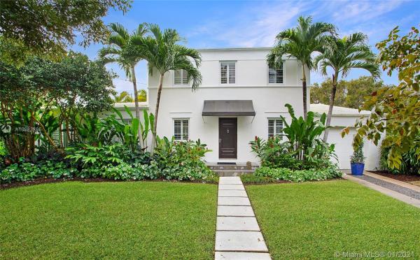 Coral Gables Country Club, 3801 Durango St, Coral Gables, Florida 33134, image 2