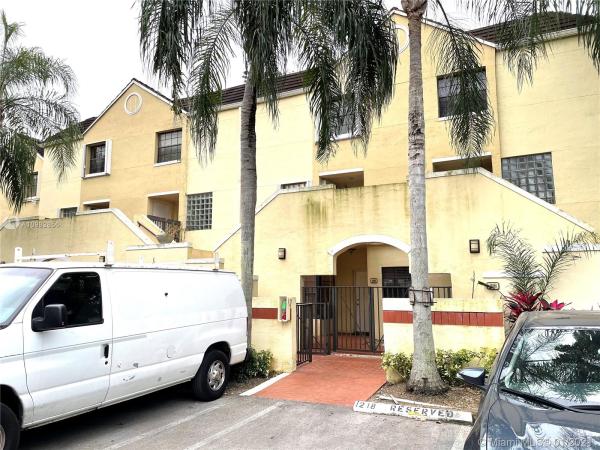 Elan At Calusa, 13052 SW 88th Ter N #211, The Crossings, Florida 33186, image 1