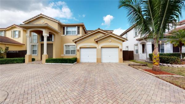 Kendall Breeze South, 12355 SW 124th Ter, Three Lakes, Florida 33186, image 2