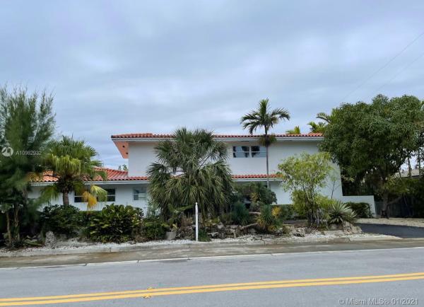 Bay Harbor Islands Residential, 10200 E Broadview Dr, Bay Harbor Islands, Florida 33154, image 2