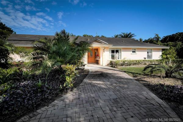 Sunshine Ranches, 14321 Pedigree Ln, Southwest Ranches, Florida 33330, image 2