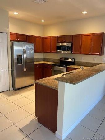 The Shores At Isles Of Bayshore, 9105 SW 227th St #4, Cutler Bay, Florida 33190, image 2
