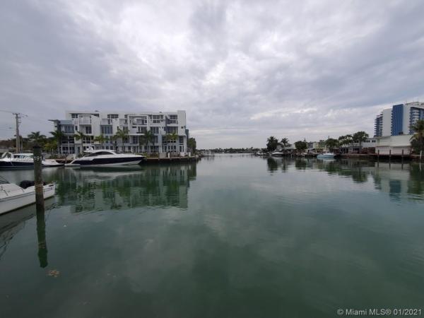 Island Point South, 7207 Bay Dr #25, Miami Beach, Florida 33141, image 2