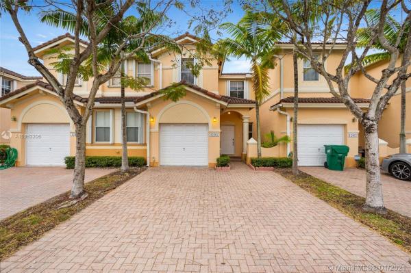 Kendall Breeze South, 12469 SW 124th Ter #12469, Three Lakes, Florida 33186, image 2
