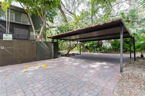 Pent Homestead, 3138 Mary St #3138, Miami, Florida 33133, image 2