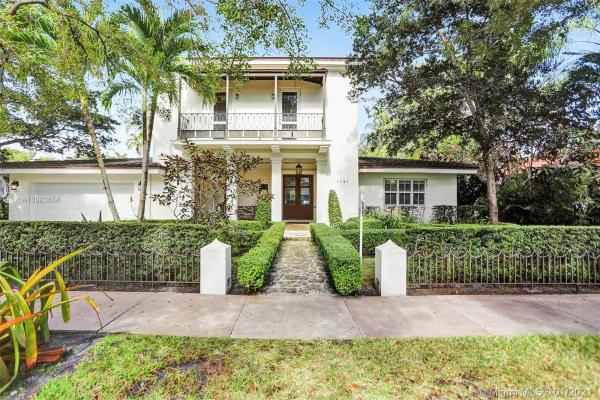 Coral Gables Country Club, 1041 Catalonia Ave, Coral Gables, Florida 33134, image 2