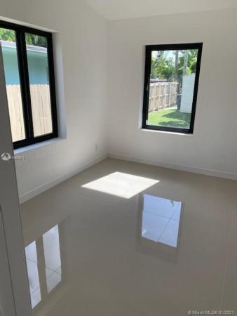 Hialeah Golf Course, 117 Lenape Dr, Miami Springs, Florida 33166, image 2
