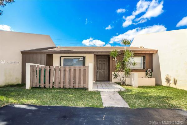 Devon Aire Villas, 11002 SW 125th Ct, The Crossings, Florida 33186, image 2