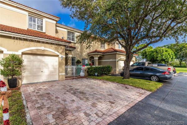 Bridgeport Villas, 14162 SW 126th Pl #14162, Three Lakes, Florida 33186, image 2