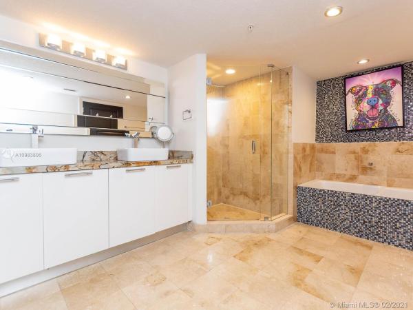 1800 Club, 1800 N Bayshore Dr #3414, Miami, Florida 33132, image 2