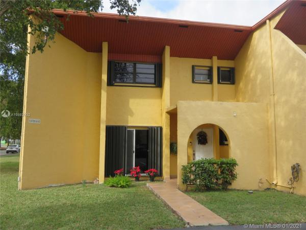 Taracoma Townhomes, 13735 SW 84th St #A, Kendale Lakes, Florida 33183, image 2