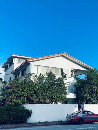 Haynsworth Beach, 8119 Harding Ave, Miami Beach, Florida 33141, image 2