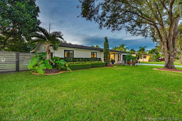 Pine Acres, 11902 SW 100th Ave, Kendall, Florida 33176, image 2