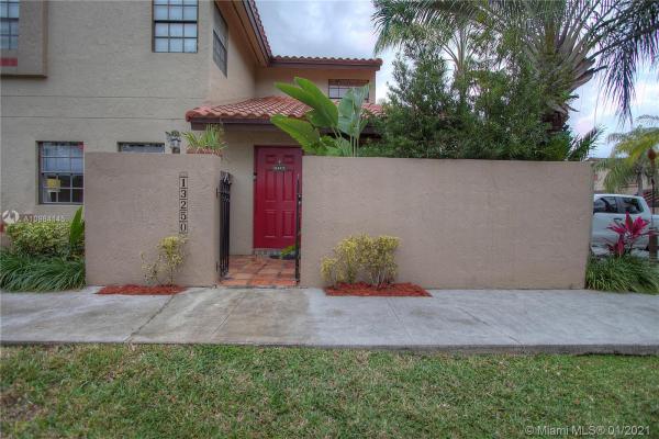 Courtyards In The Crossings, 13250 SW 112th Ter #13250, The Crossings, Florida 33186, image 2