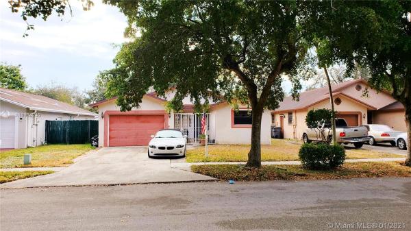 Liberia, 2540 Raleigh St, Hollywood, Florida 33020, image 2