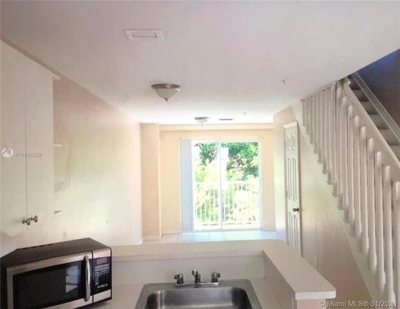 821 SW 2nd St #5, Miami, Florida 33130, image 2