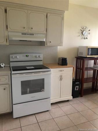 Colonial House, 1150 Atlantic Shores Blvd #507, Hallandale Beach, Florida 33009, image 1