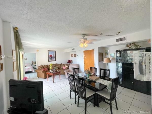 Coral Towers, 2075 SW 122nd Ave #510, Tamiami, Florida 33175, image 2