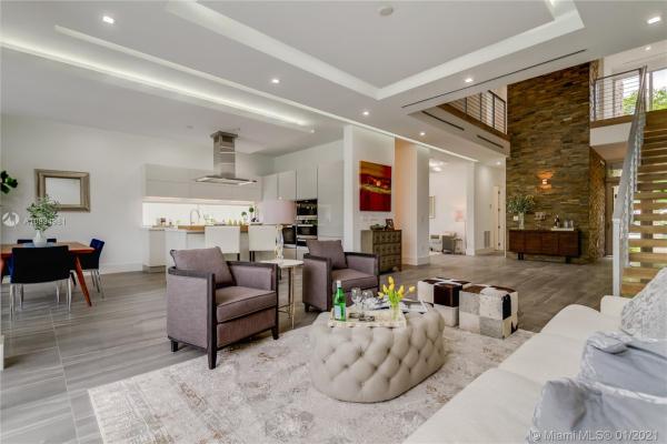 Riviera, 4895 University Dr #4895, Coral Gables, Florida 33146, image 2