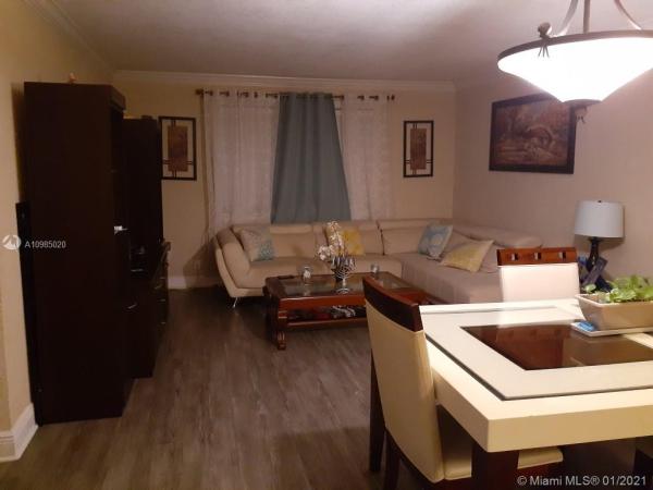 Village Homes & Condos At Palmetto Bay, 17255 SW 95th Ave #137, Palmetto Bay, Florida 33157, image 1