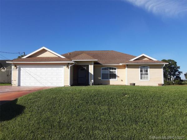 2366 SW Alminar St, Florida 34953, image 2