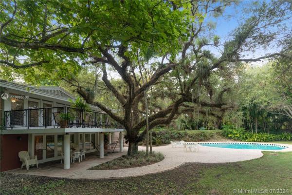 Snapper Creek Lakes, 8800 Old Cutler Rd, Coral Gables, Florida 33156, image 2
