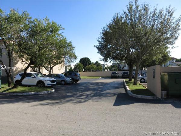 West Fontaine, 10237 NW 9th St Cir #104-4, Fountainebleau, Florida 33172, image 2