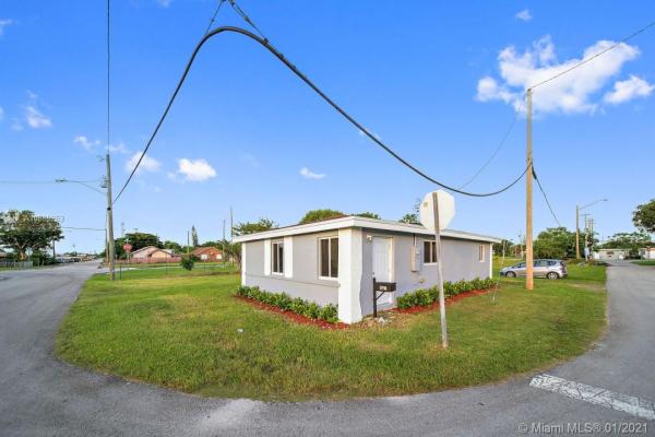 Homestead No HOA, 445 SW 6th Ct, Homestead, Florida 33030, image 2
