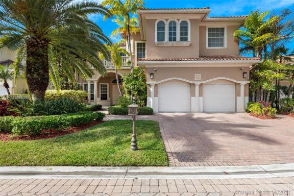 Commodore Estates, 1478 Commodore Way, Hollywood, Florida 33019, image 2