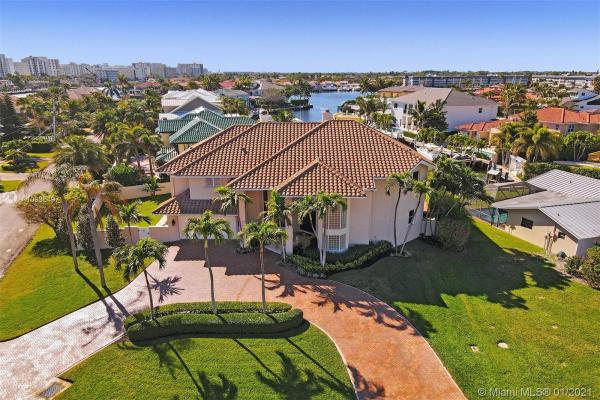 Tropic Isle, 3100 Jasmine Dr, Delray Beach, Florida 33483, image 2