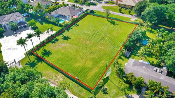 Kendale Lakes No HOA, 8100 SW 121st Ave, Kendale Lakes, Florida 33183, image 2