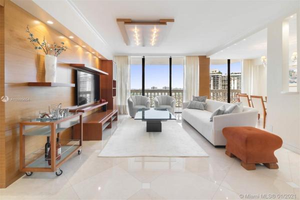 Turnberry Towers, 19355 Turnberry Way #20L, Aventura, Florida 33180, image 2