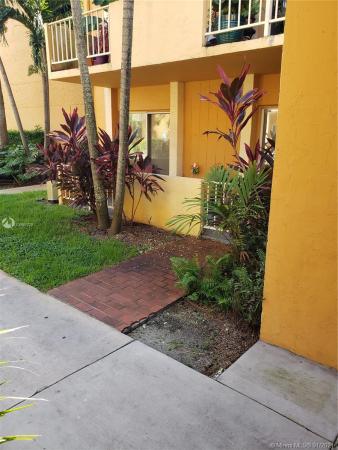 Venetian Gardens At Country Club Of Miami, 18101 NW 68th Ave E-106 #E-106, Hialeah, Florida 33015, image 2