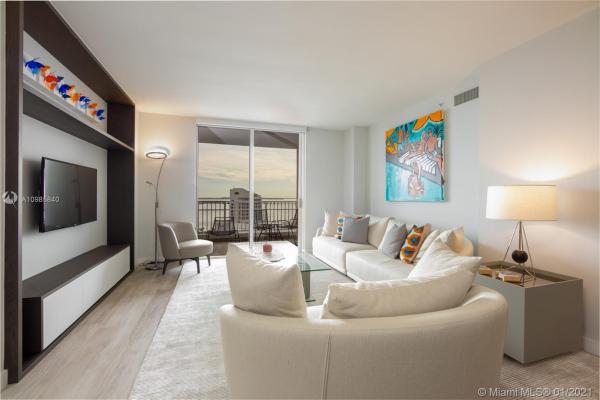 Courvoisier Courts, 701 Brickell Key Blvd #2411, Miami, Florida 33131, image 2