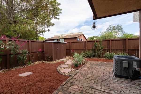 Snapper Village, 6977 SW 115th Pl #B33, Kendall, Florida 33173, image 2