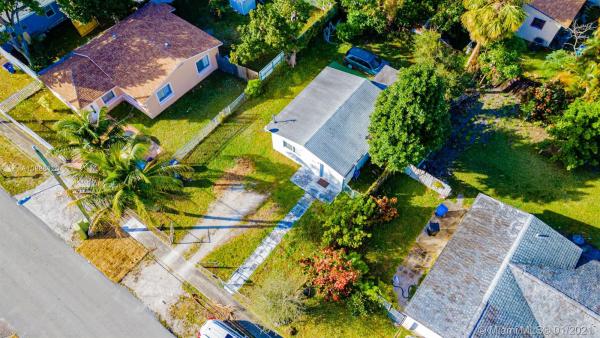 Seaboard Park, 231 NE 171st St, North Miami Beach, Florida 33162, image 2